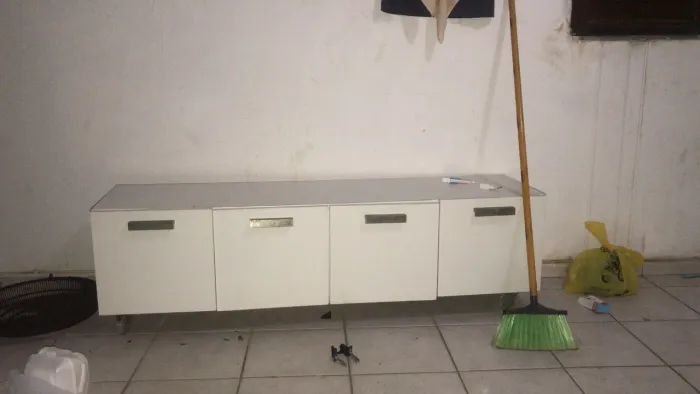 Vendo sofá, geladeira, fogão e movel.
