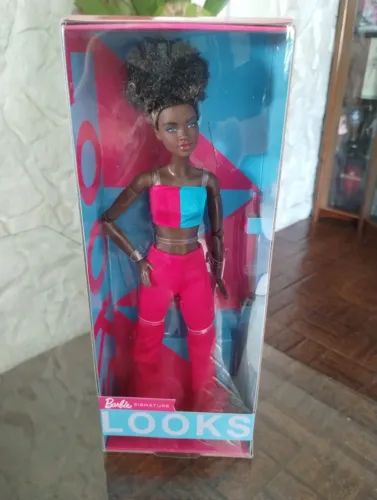 Barbie Collector Signature Model Looks #14 Negra (Nrfb)
