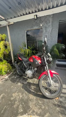 Vendo factor 2011, emplacada e pronta para ser transferida. 