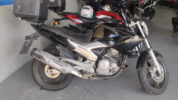 Vendo Fazer 250