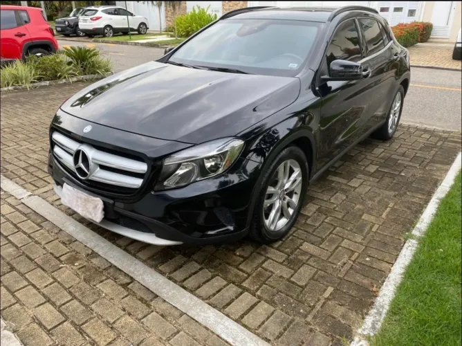 Mercedes-Benz GLA 200 Adv. 1.6/1.6 TB 16V Flex Aut. 2015