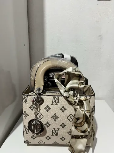 Bolsas rosa marrom branca