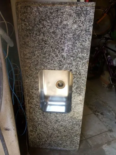 Pia granito cinza semi-nova. 