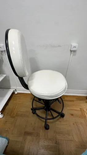 Banqueta Mocho Branca