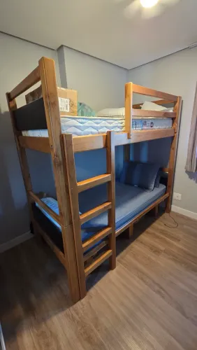 CAMA BELICHE MADEIRA MACIÇA MODELO JAPONESA