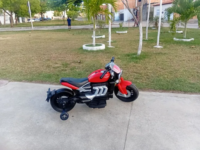 Moto Elétrica Infantil telefone *