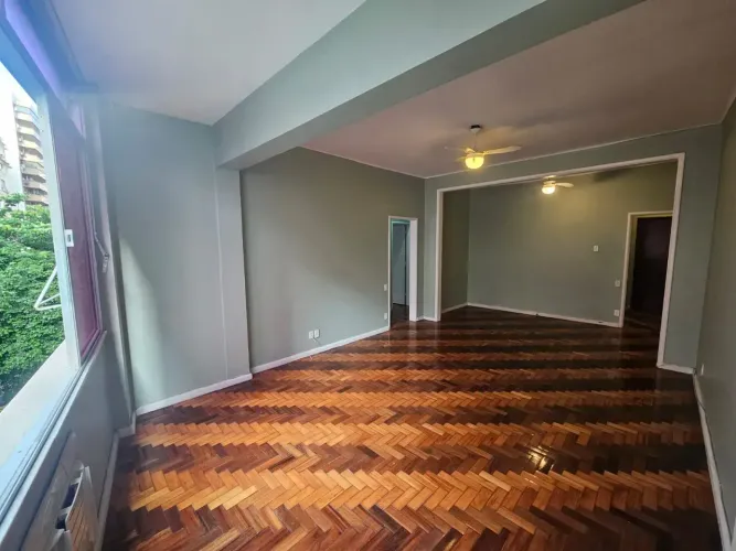 Imóvel para venda tem 110 metros quadrados com 3 quartos em Leme - Rio de Janeiro - RJ