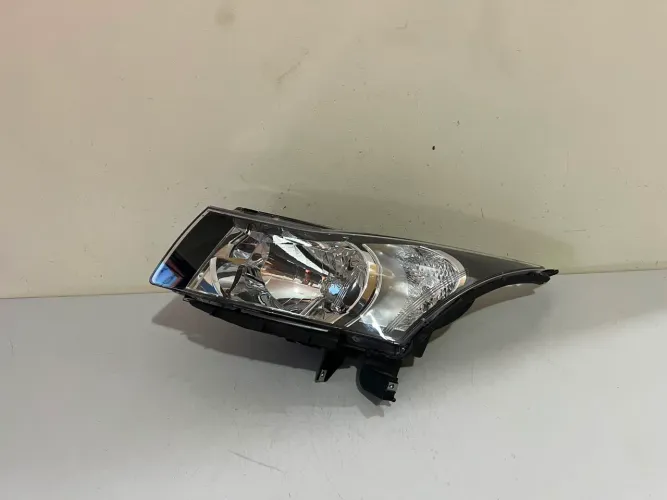 Farol esquerdo Cruze 2011/2012/2013/2014/2015/2016