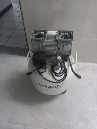 Compressor odontológico 
