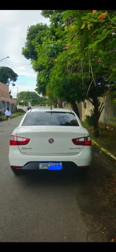 Fiat Grand Siena Essence Dual. 1.6 Flex 16V 2014