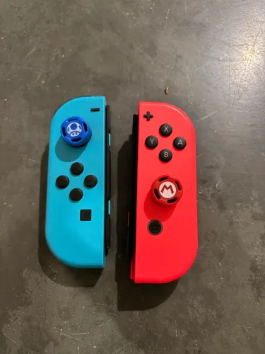 Joy-Con (L) AZUL Seminovo + Joy-Con (R) Vermelho desmontado