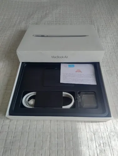 MACBOOK AIR 13' 256 SSD 8 GB RAM 2015
