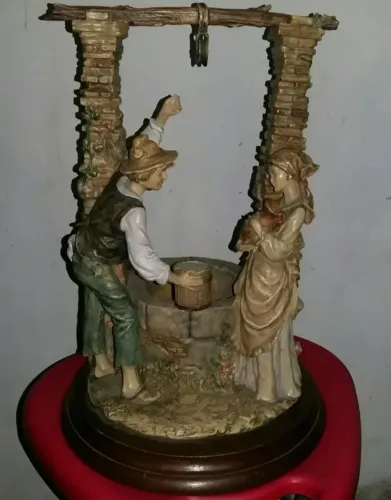 Escultura de resina italiana 