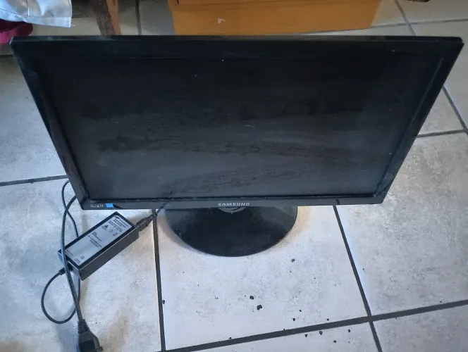 Vendo Monitor Samsung Usado