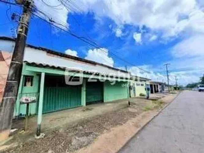 Casa Exclusiva à Venda no Centro de Porto Velho (Ocupada) 480 m² de Área Externa