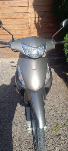 Honda biz 125 es