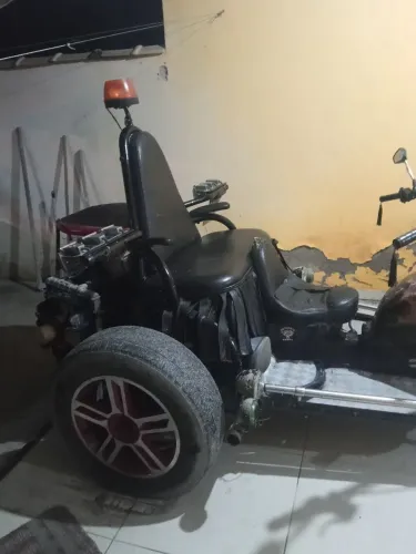 Vendo lindo triciclo 