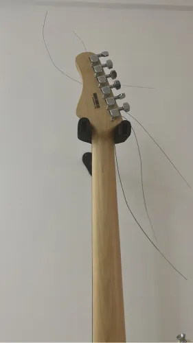 Guitarra Strato Memphis Tagima