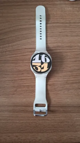 Smartwatch Samsung Galaxy Watch 8 40mm Bluetooth - Prata (Excelente Estado)