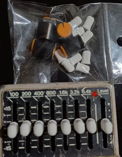 Knob Boss GE-7 Equalizer e Boss Padrão