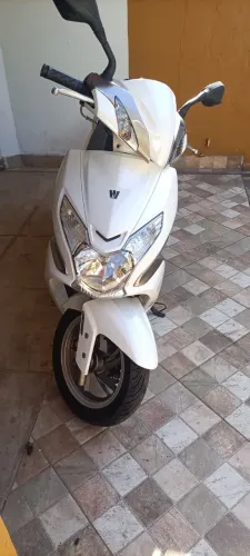 Haojue VR 150 2023 - Bateria e pneus novos