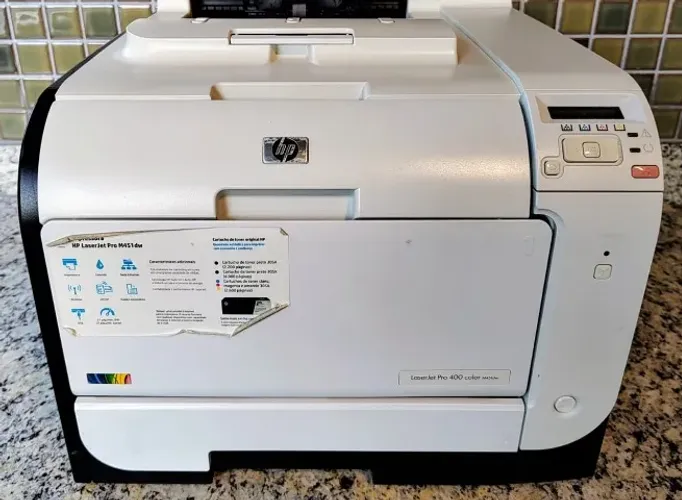 Impressora HP LaserJet Pro 400 Color M451DW - Usada com Defeito