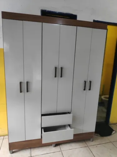 GUARDA ROUPA CANASTRA. NOVO
