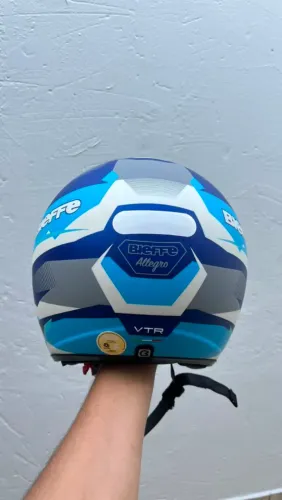Capacete