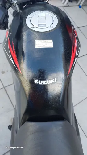 Suzuki 150i documentos em dia