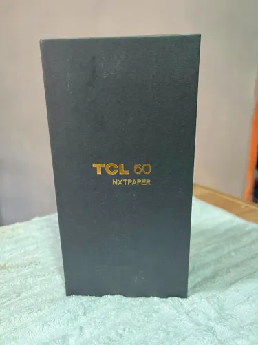 Smartphone TCL 512GB 108MP 18GB RAM 6.8" FHD+ Octa-Core 5.200mAh TCL 60 NXTPAPER