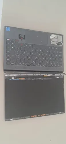 celular e notebook sucata