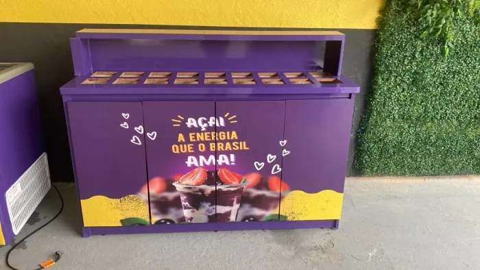 Balcão expositor + caixa para açaí/soverte 