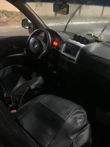 Fiat Strada Adventure 1.8/ 1.8 Locker Flex CE 2010