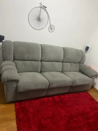 Sofá retrátil confortável