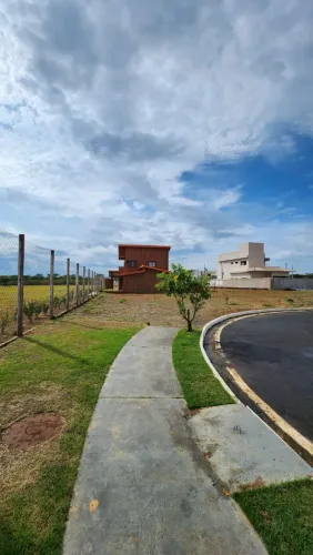 Terreno em Condomínio Fechado Chapada dos Guimarães