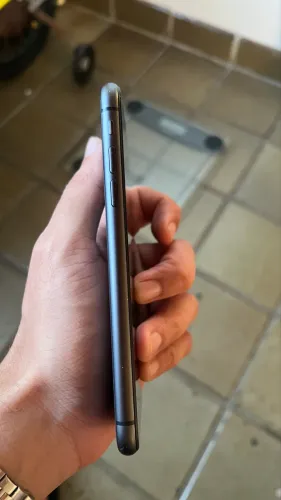 iPhone 11 64GB