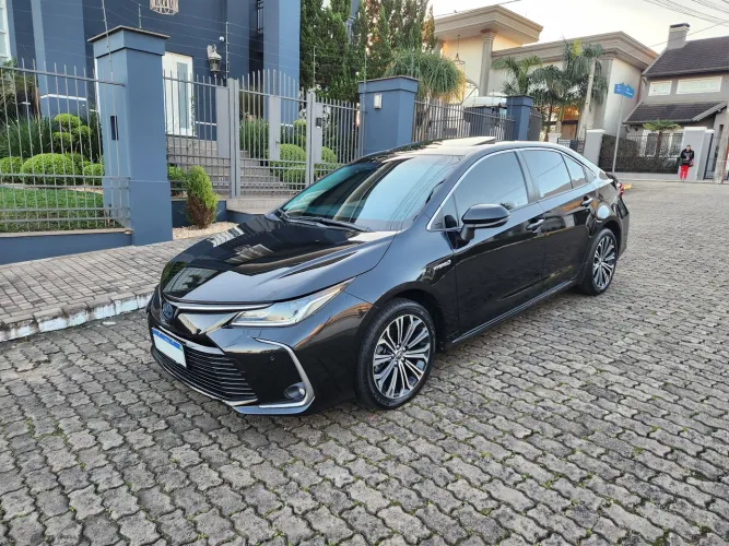 Toyota Corolla Altis Prem. Hybrid 1.8 Flex AUT 2022