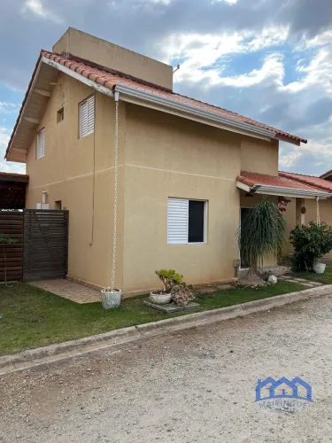 Chalé com 4 Quartos e 2 banheiros à Venda, 80 m² por R$ 380.000 Cód. ch2560