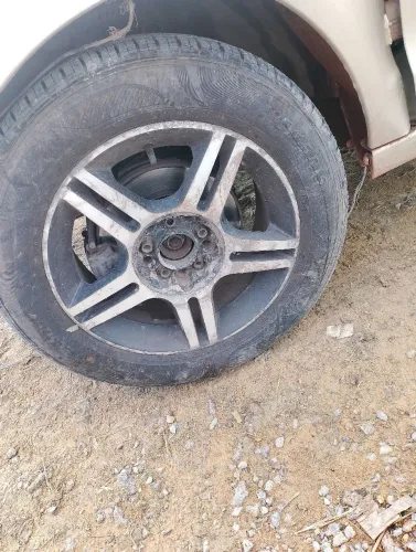 Rodão R15 com pneus e estepe meia vida