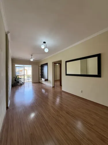 Lindo apartamento com varanda a venda na Zona norte