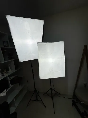 2 Soft box com 2 lâmpadas tricool 135w espiral 220v 5500k