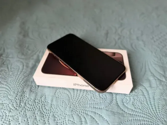 iPhone Apple 16 Pro Max - 256 GB - Titânio - deserto