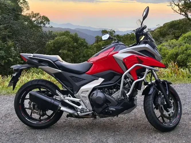 NC 750X 2022 DCT Automática 15mil km