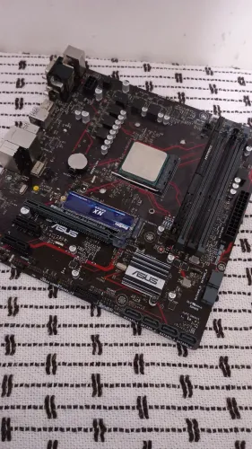 B450 + Ryzen 2200G