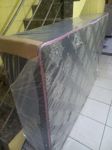 Vende se cama Box nova