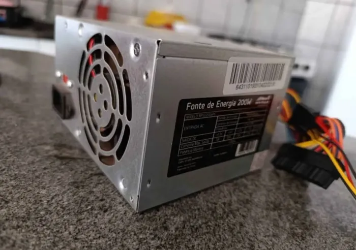 Fonte de energia Mymax 200w