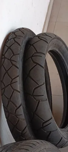 Pneu XRE 300