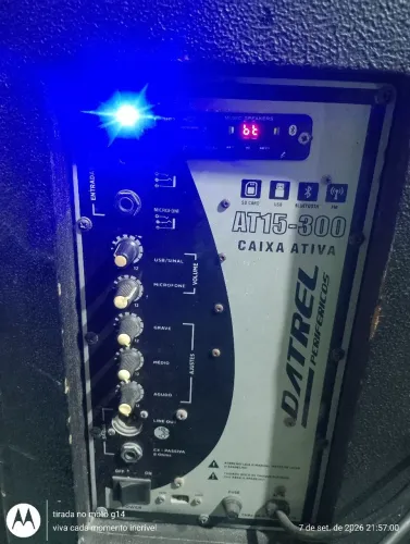 Caixa amplificada som acústico profissional/ AT15 -300