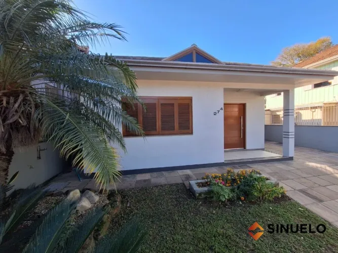 Casa residencial com 3 dormitórios sendo 1 suítes