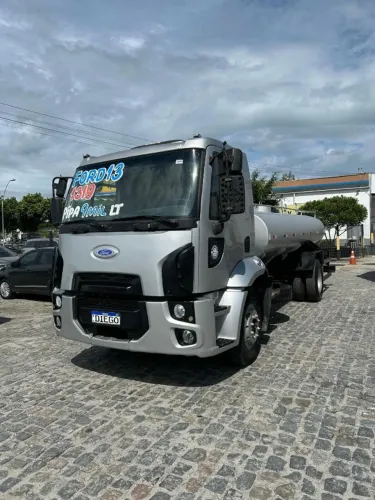 FORD 1319 ANO: 2013 COM PIPA